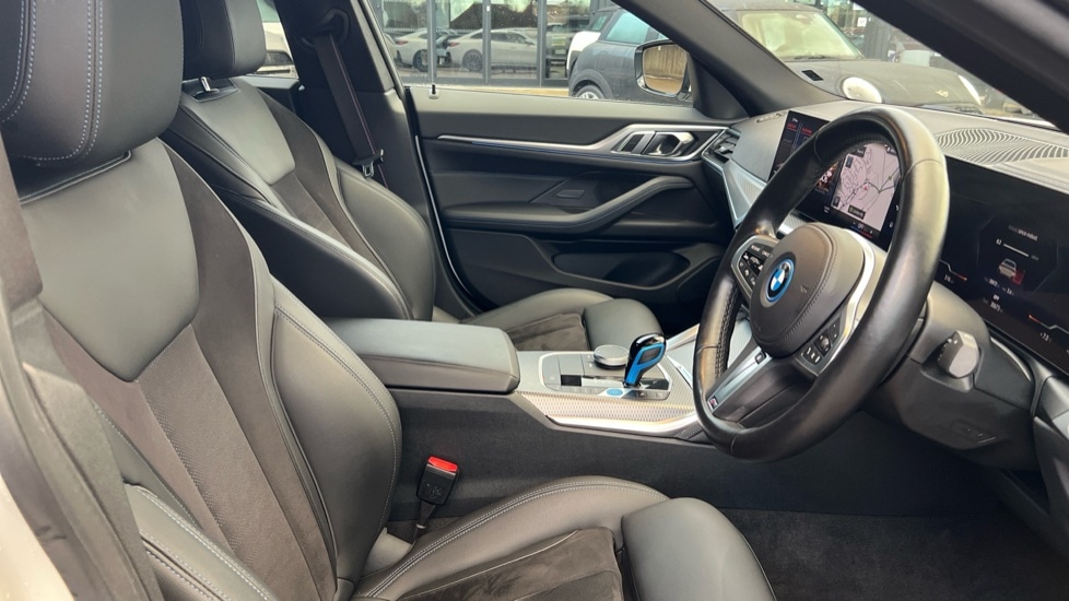 Used BMW i4 2022 for sale - 76773306: Photo 11