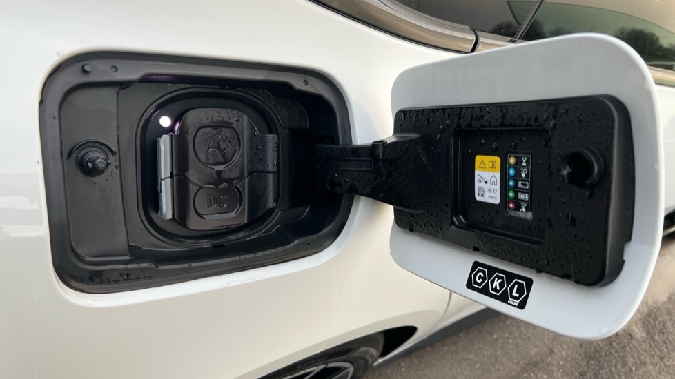 Used BMW i4 2022 for sale - 76773306: Photo 32