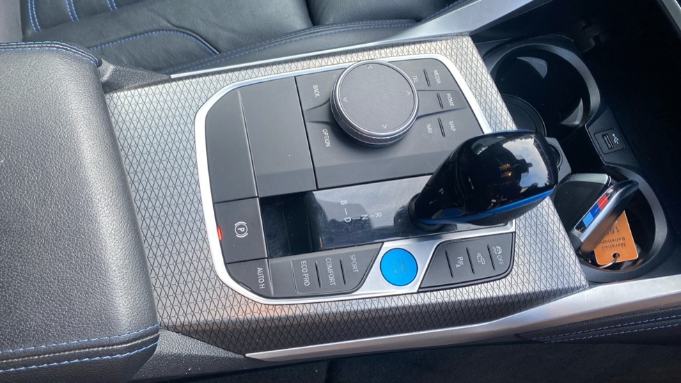 Used BMW i4 2023 for sale - 76901421: Photo 11