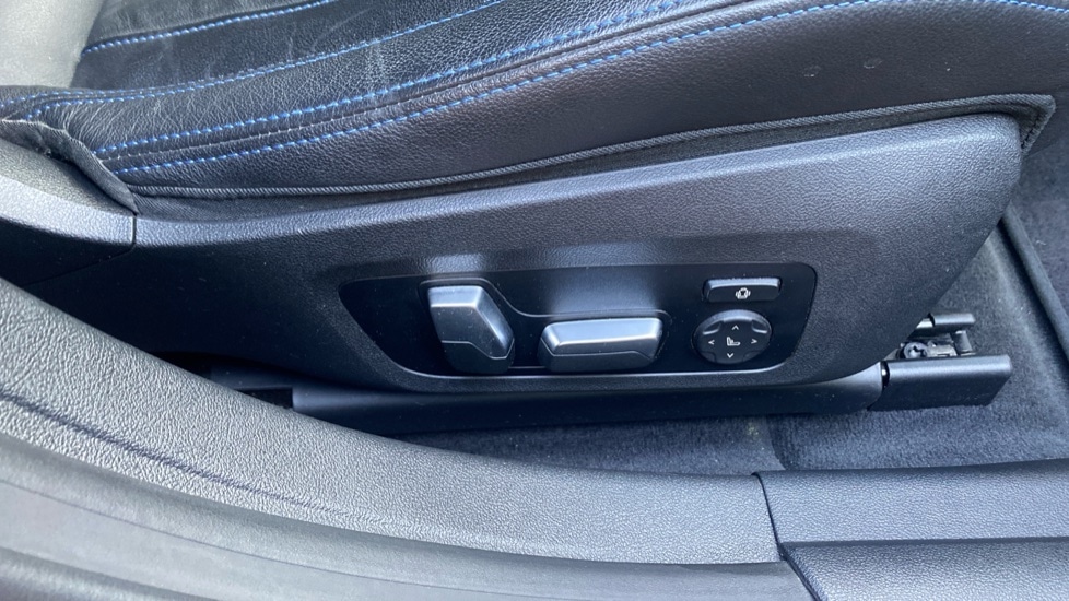 Used BMW i4 2023 for sale - 76901421: Photo 12