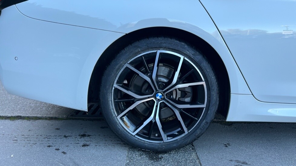 Used BMW 5 Series 2022 for sale - 76410598: Photo 27