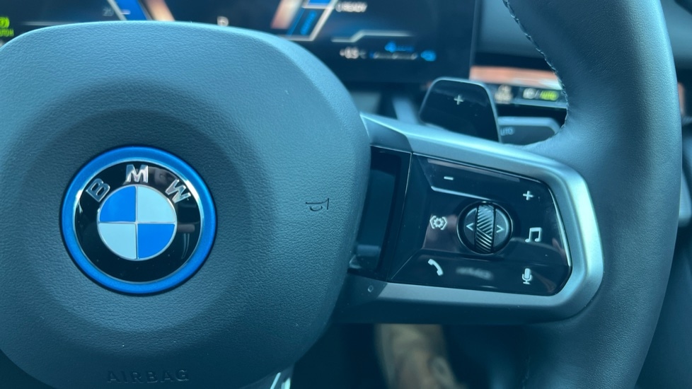 Used BMW 5 Series 2025 for sale - 76400801: Photo 18