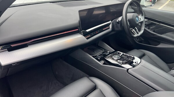 Used BMW 5 Series 2025 for sale - 76104117: Photo 7