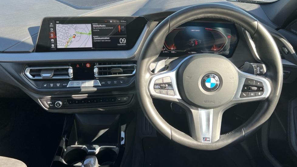 Used BMW 1 Series 2024 for sale - 76172459: Photo 5