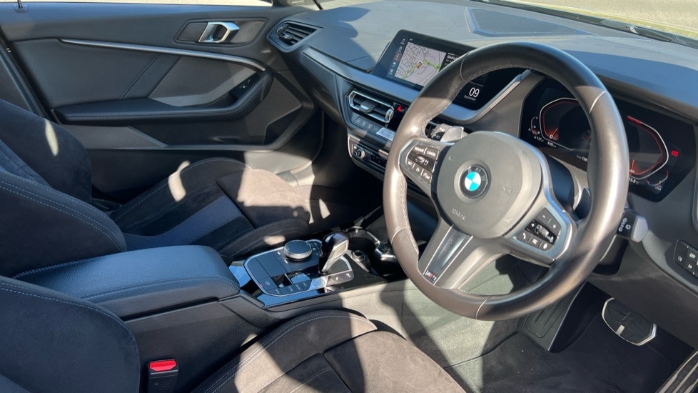 Used BMW 1 Series 2024 for sale - 76172459: Photo 6