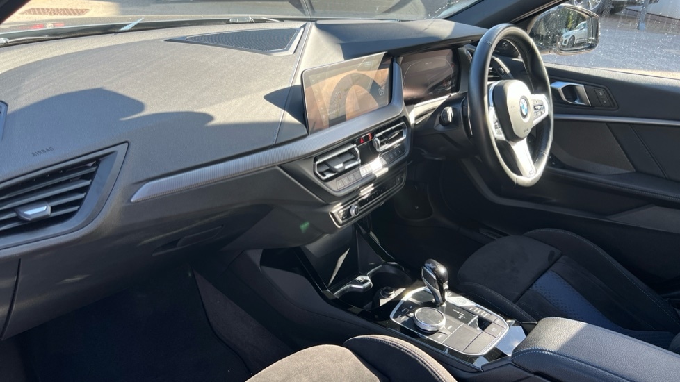 Used BMW 1 Series 2024 for sale - 76172459: Photo 7