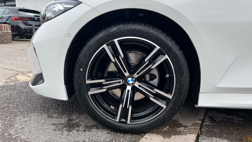 Used BMW 3 Series 2025 for sale - 76328004: Photo 25