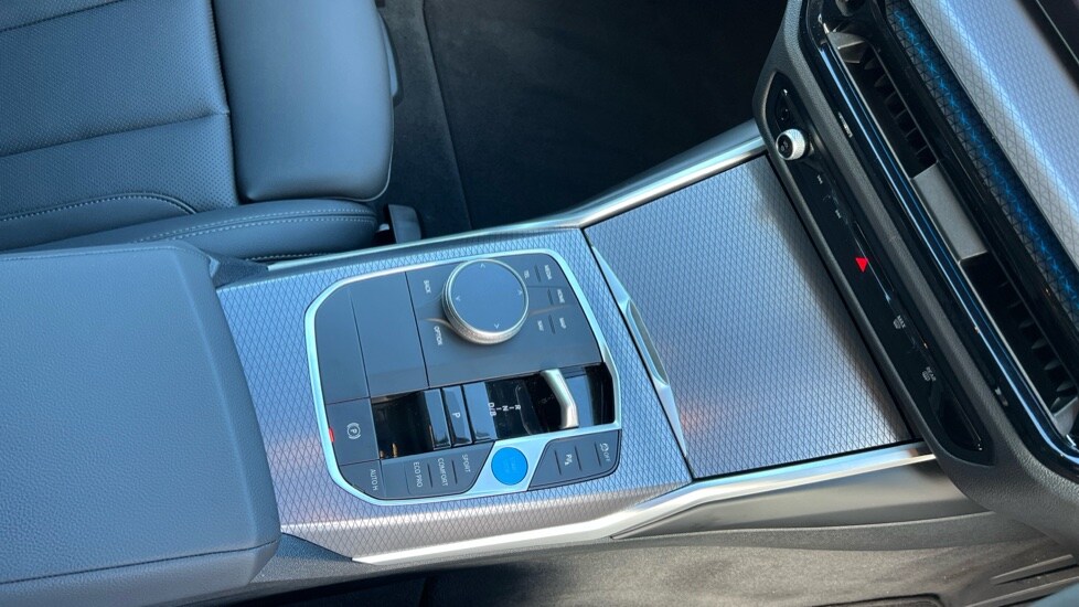 Used BMW i4 2025 for sale - 75828961: Photo 10