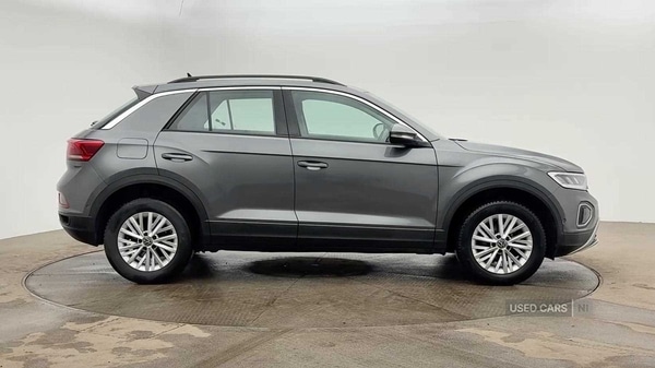 Used Volkswagen T-Roc 2023 for sale - 78215303: Photo 2