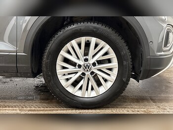 Used Volkswagen T-Roc 2023 for sale - 78215303: Photo