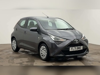 2021 - 1.0 VVT-i X-Play TSS 5dr