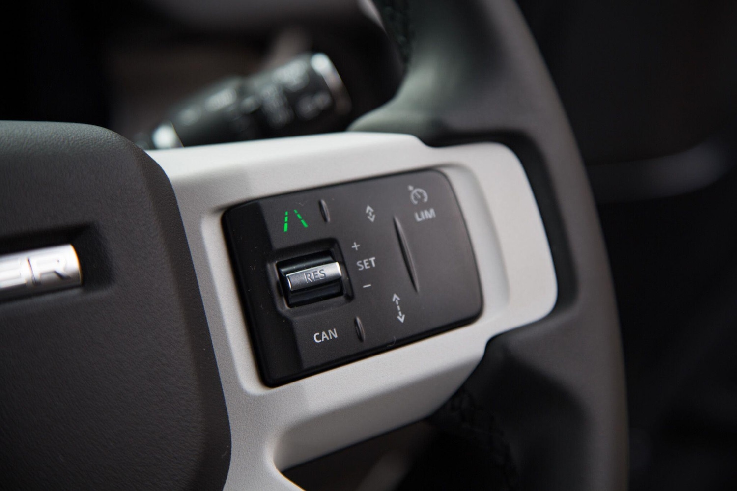 Used Land Rover Defender 110 for sale - 78092727: Photo 34