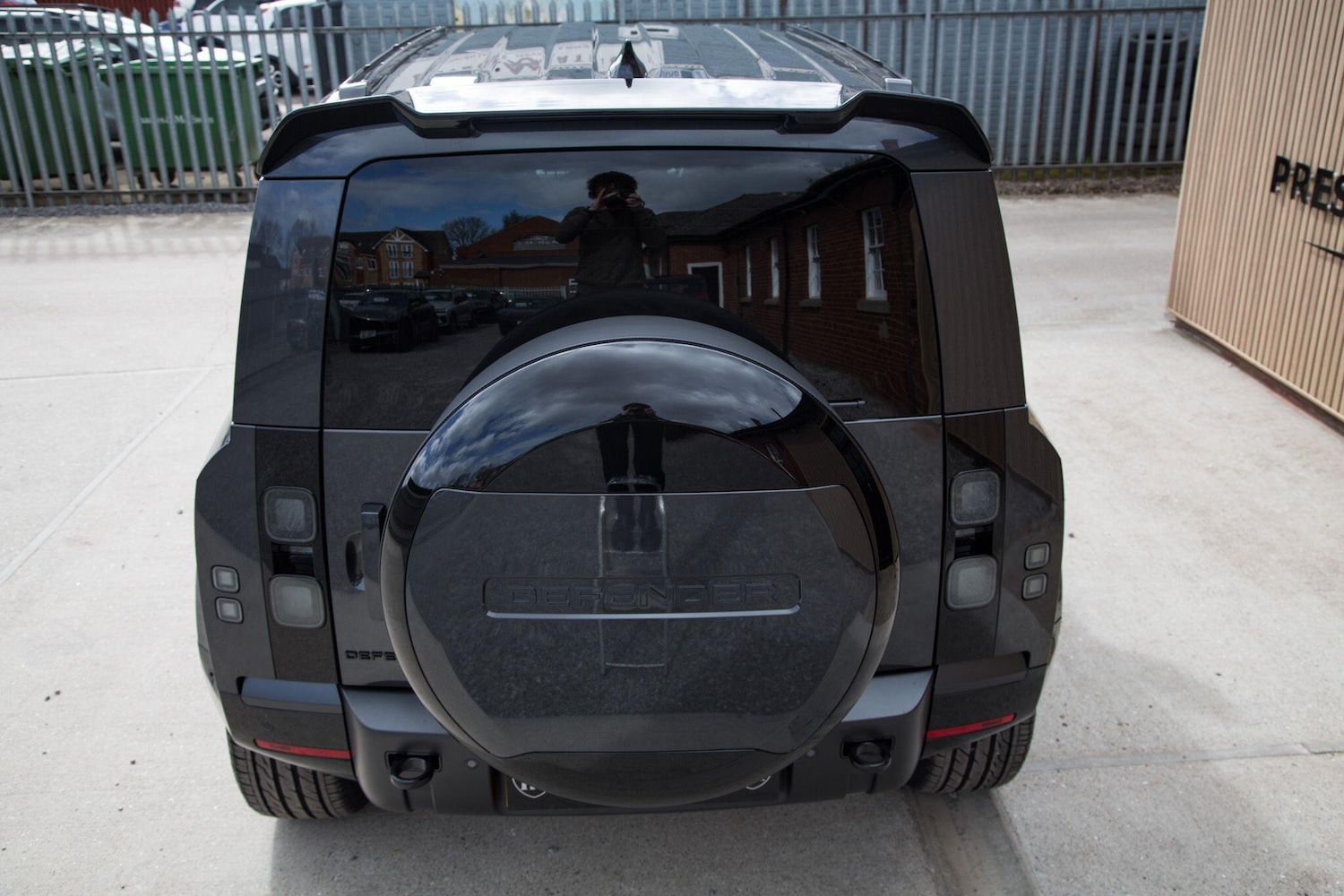 Used Land Rover Defender 110 for sale - 78092727: Photo 50