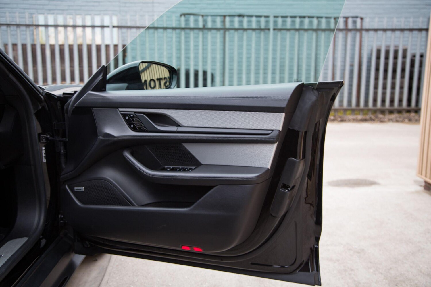 Used Porsche Taycan for sale - 78092740: Photo 40