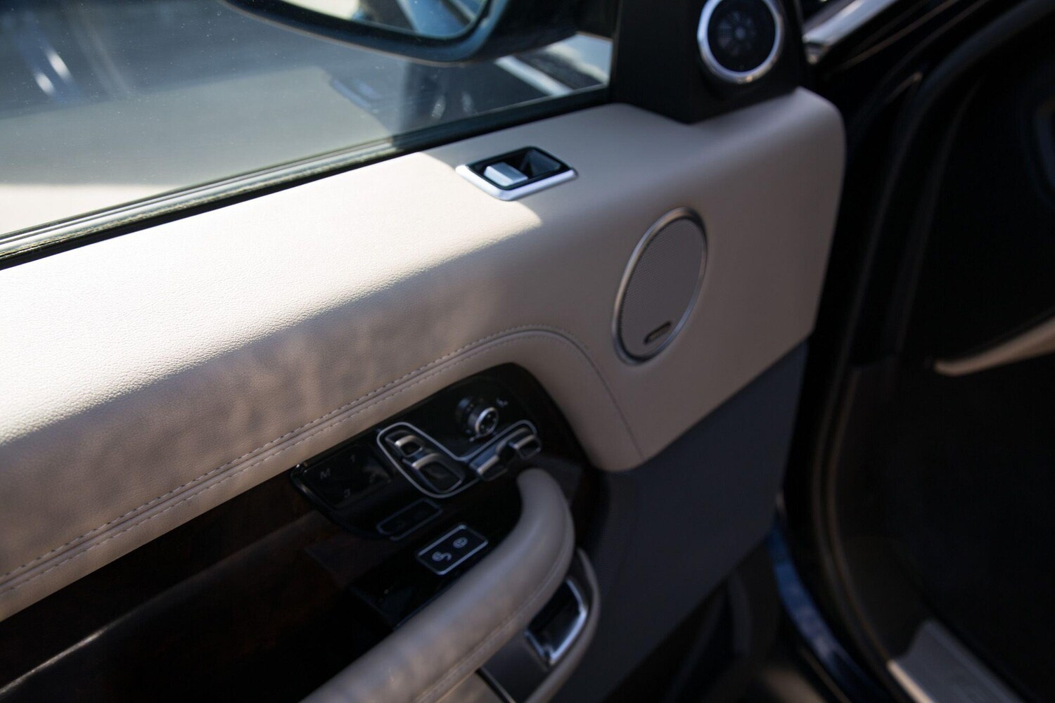 Used Land Rover Range Rover for sale - 78092732: Photo 24