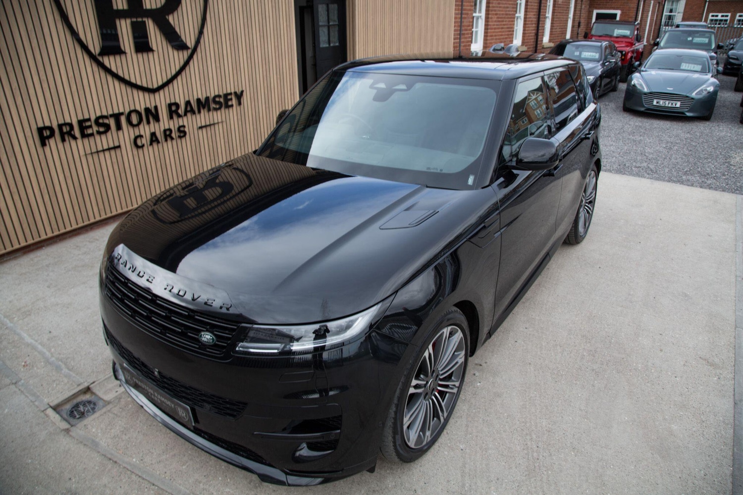 Used Land Rover Range Rover Sport 2023 for sale - 78116196: Photo 2