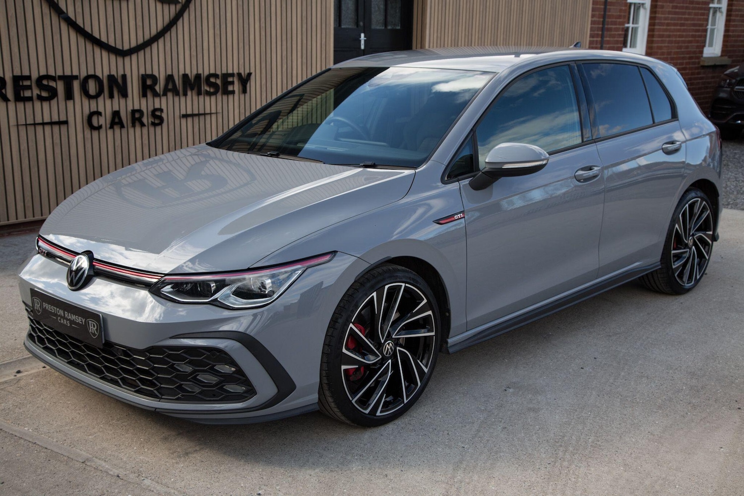 Used Volkswagen Golf 2020 for sale - 78099883: Photo 3