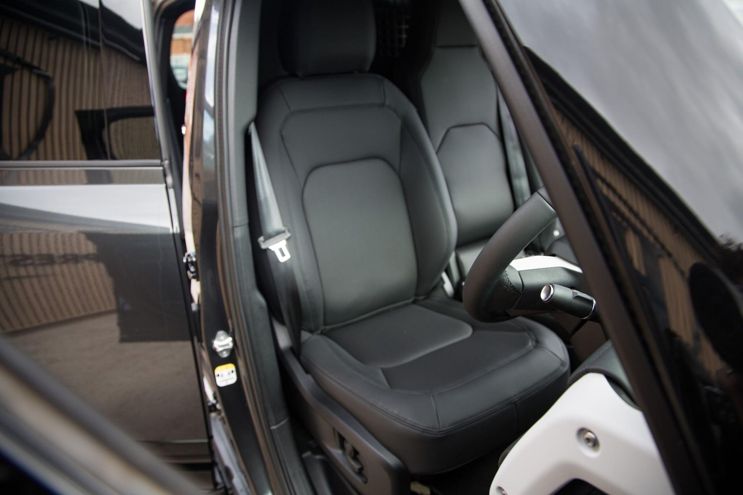 Used Land Rover Defender 110 for sale - 78170600: Photo 7