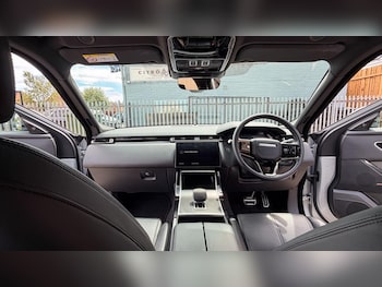 Used Land Rover Range Rover Velar 2023 for sale - 78751762: Photo