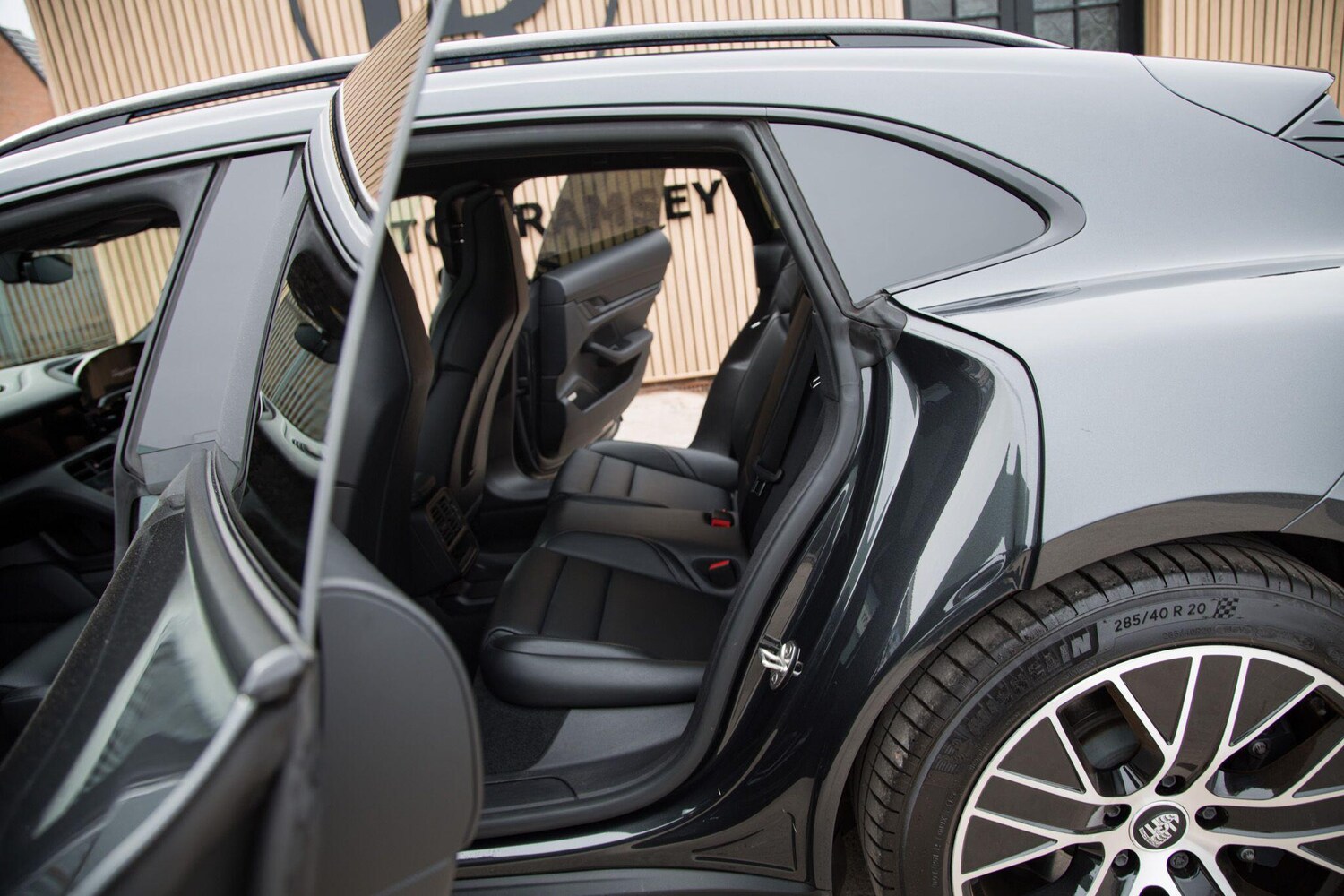 Used Porsche Taycan for sale - 78092729: Photo 18