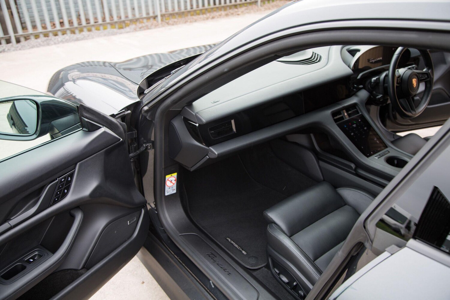 Used Porsche Taycan for sale - 78092729: Photo 26