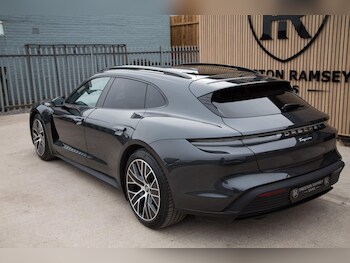 Used Porsche Taycan 2023 for sale - 78092729: Photo