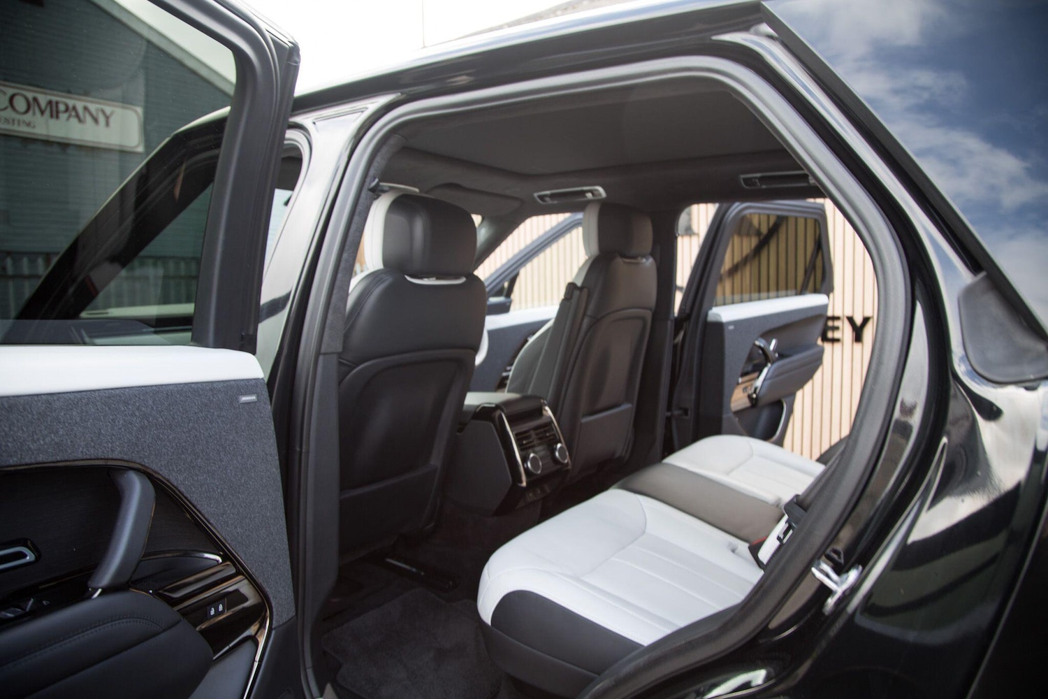 Used Hyundai i10 2022 for sale - 78092741: Photo 28