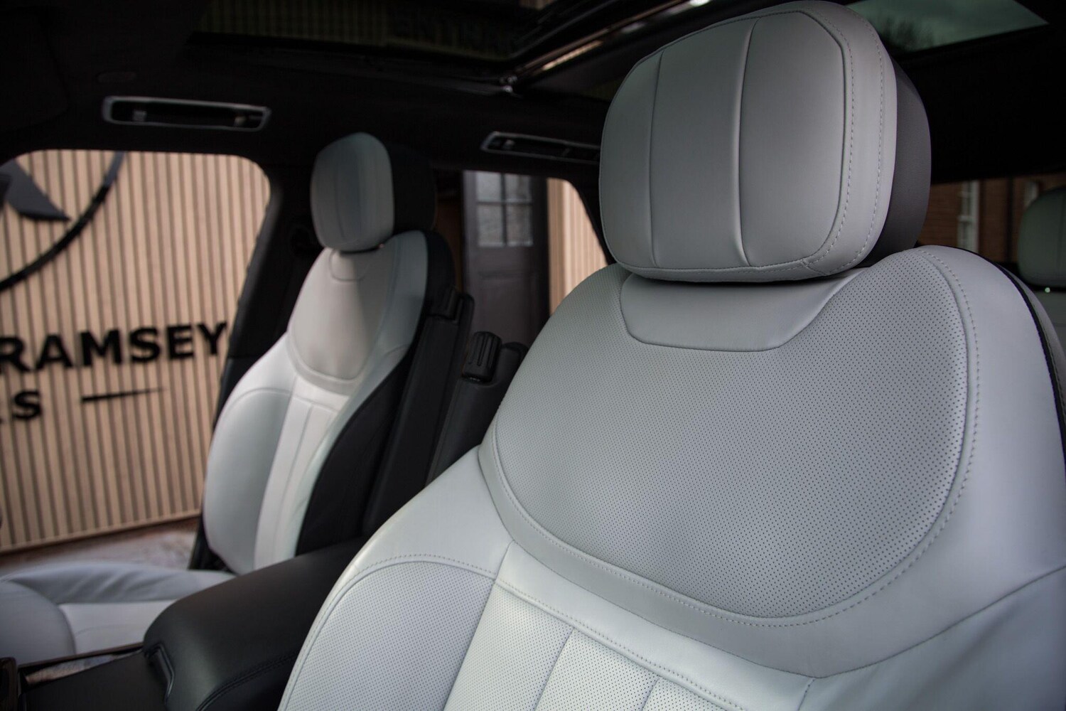 Used Hyundai i10 2022 for sale - 78092741: Photo 42