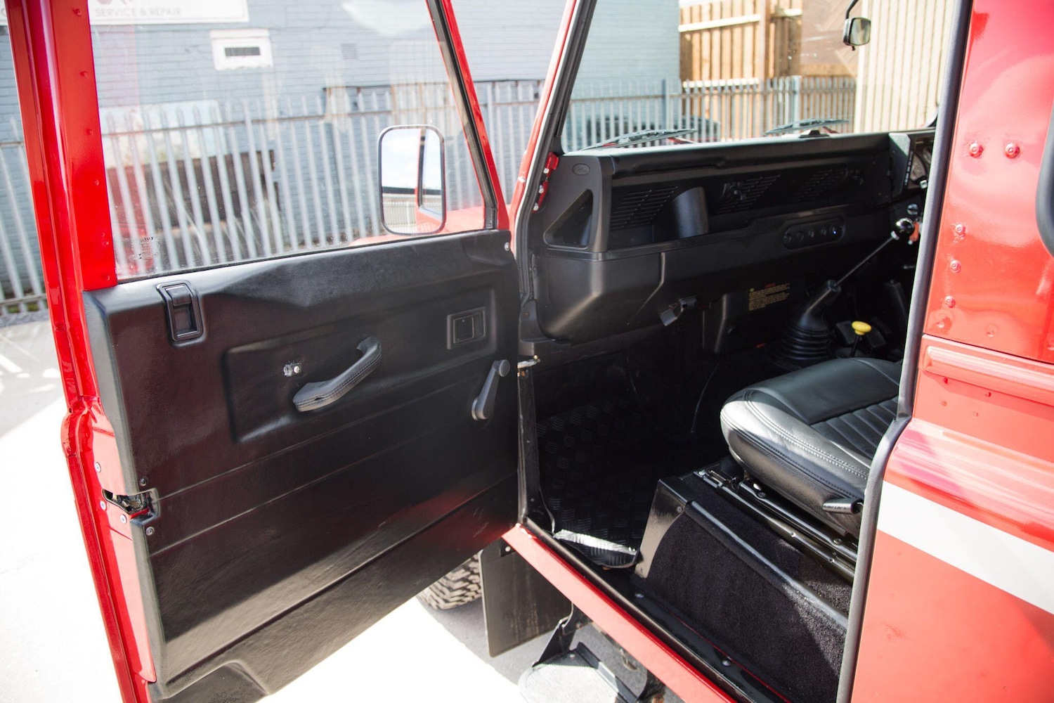 Used Land Rover Defender 90 1975 for sale - 78092739: Photo 23