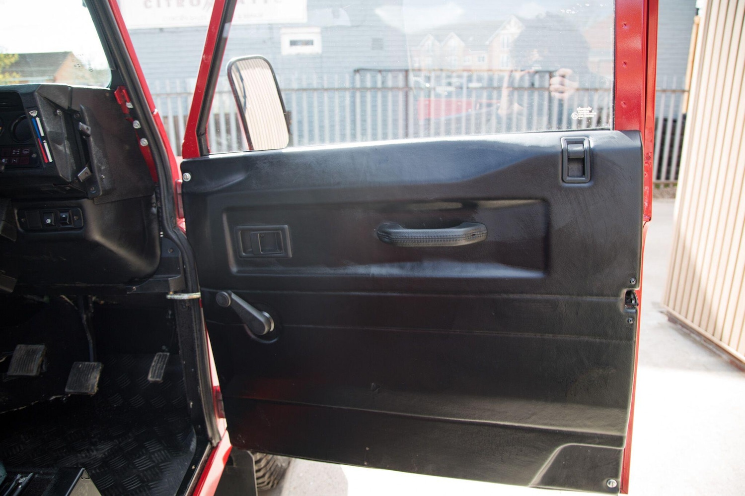 Used Land Rover Defender 90 1975 for sale - 78092739: Photo 27