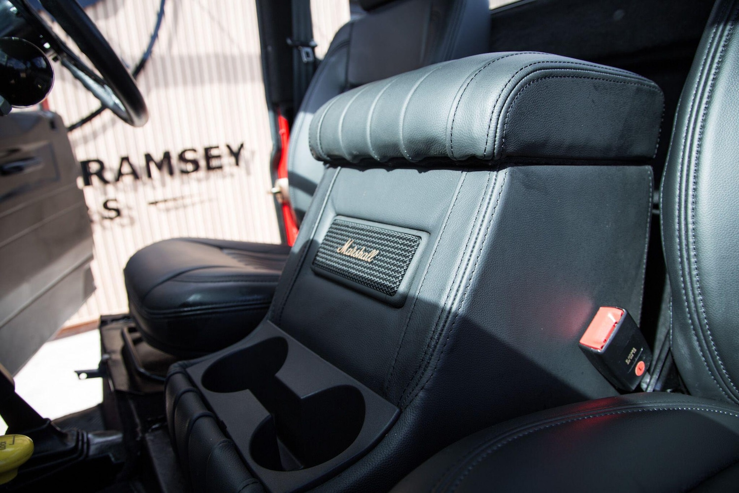 Used Land Rover Defender 90 1975 for sale - 78092739: Photo 34