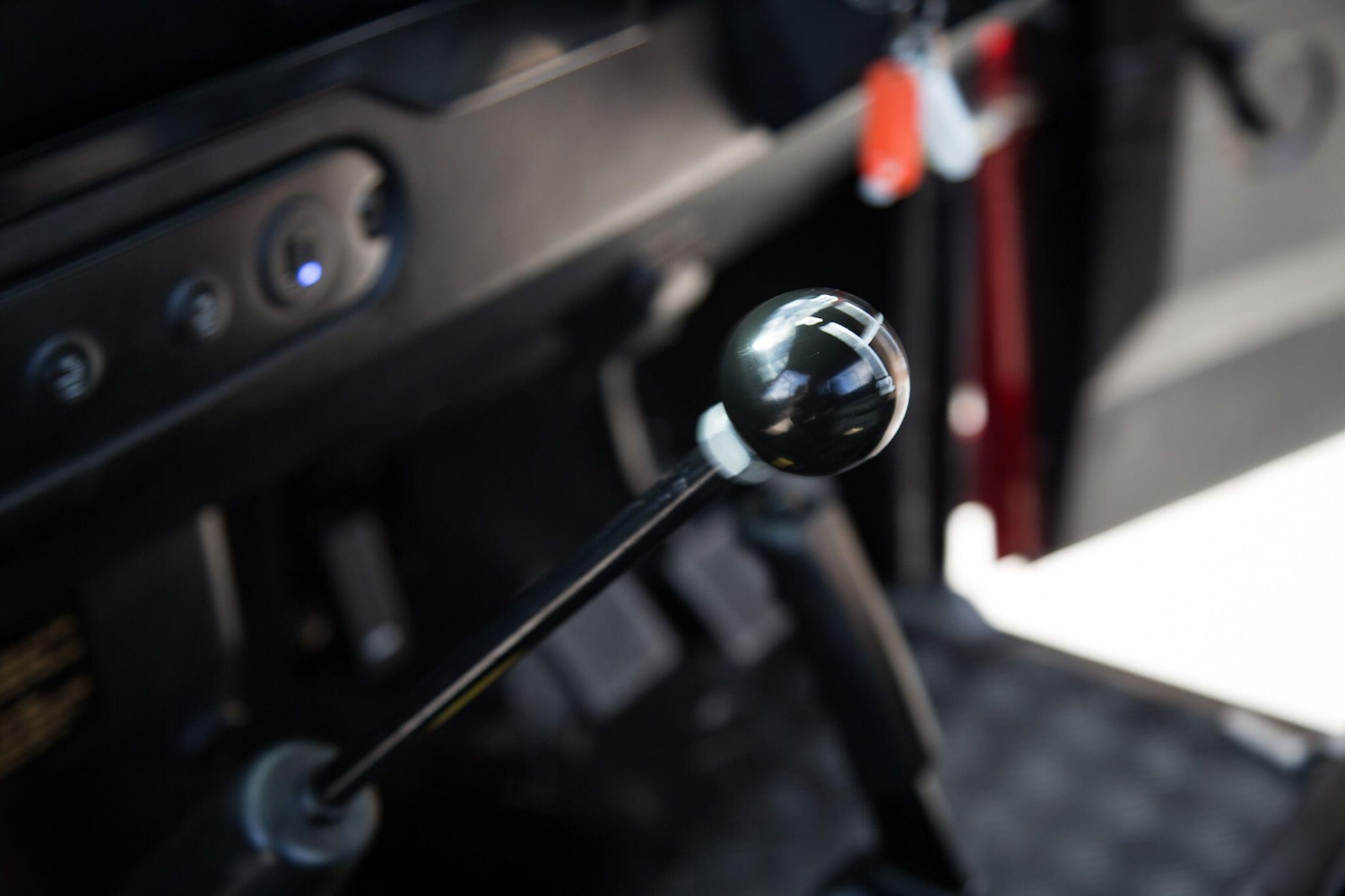 Used Land Rover Defender 90 1975 for sale - 78092739: Photo 36