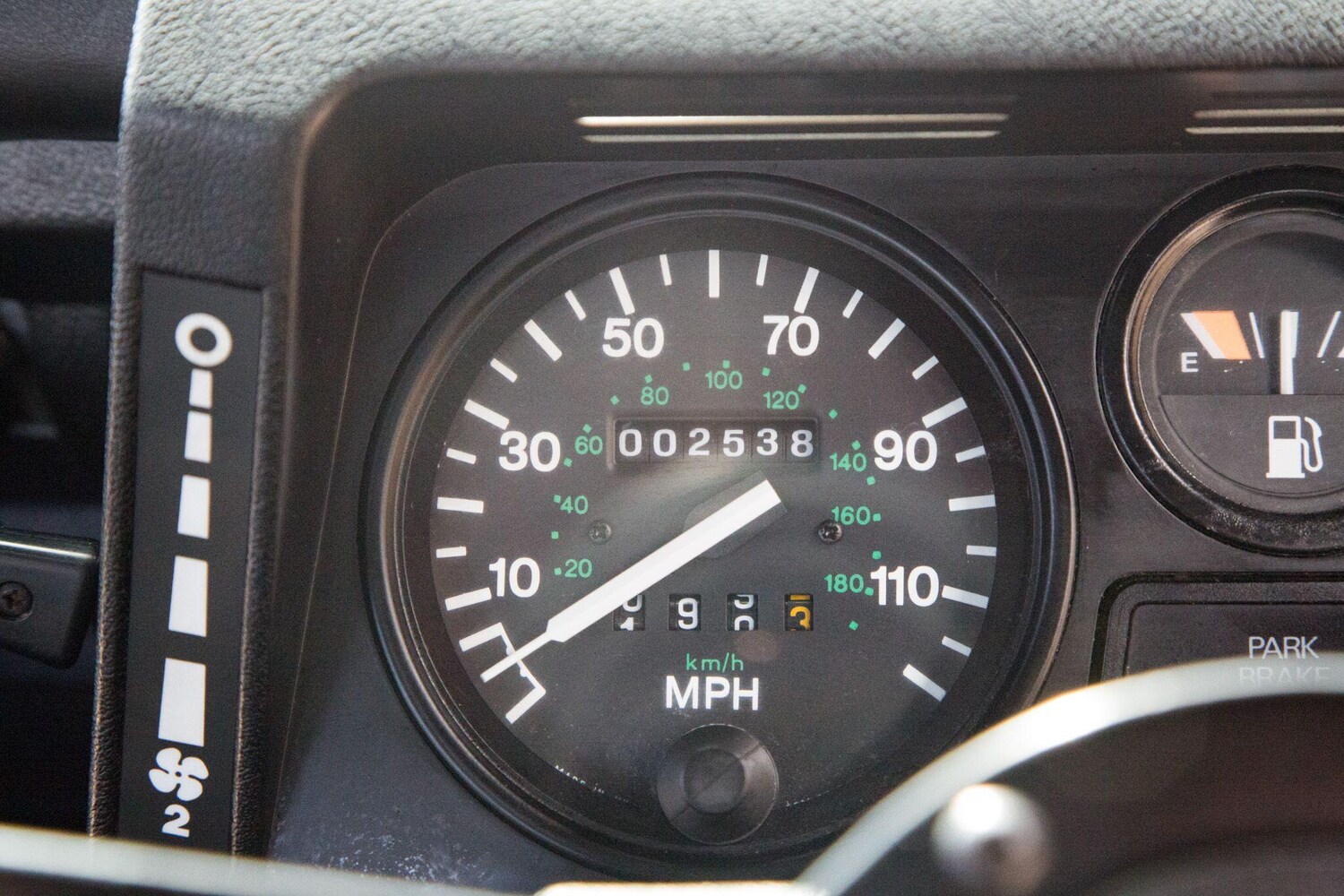 Used Land Rover Defender 90 1975 for sale - 78092739: Photo 38