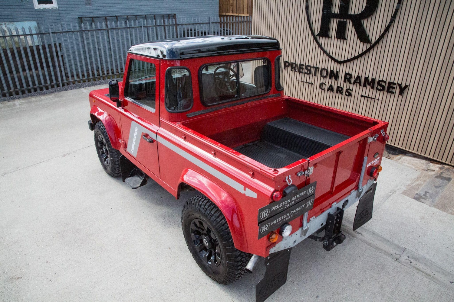 Used Land Rover Defender 90 1975 for sale - 78092739: Photo 51