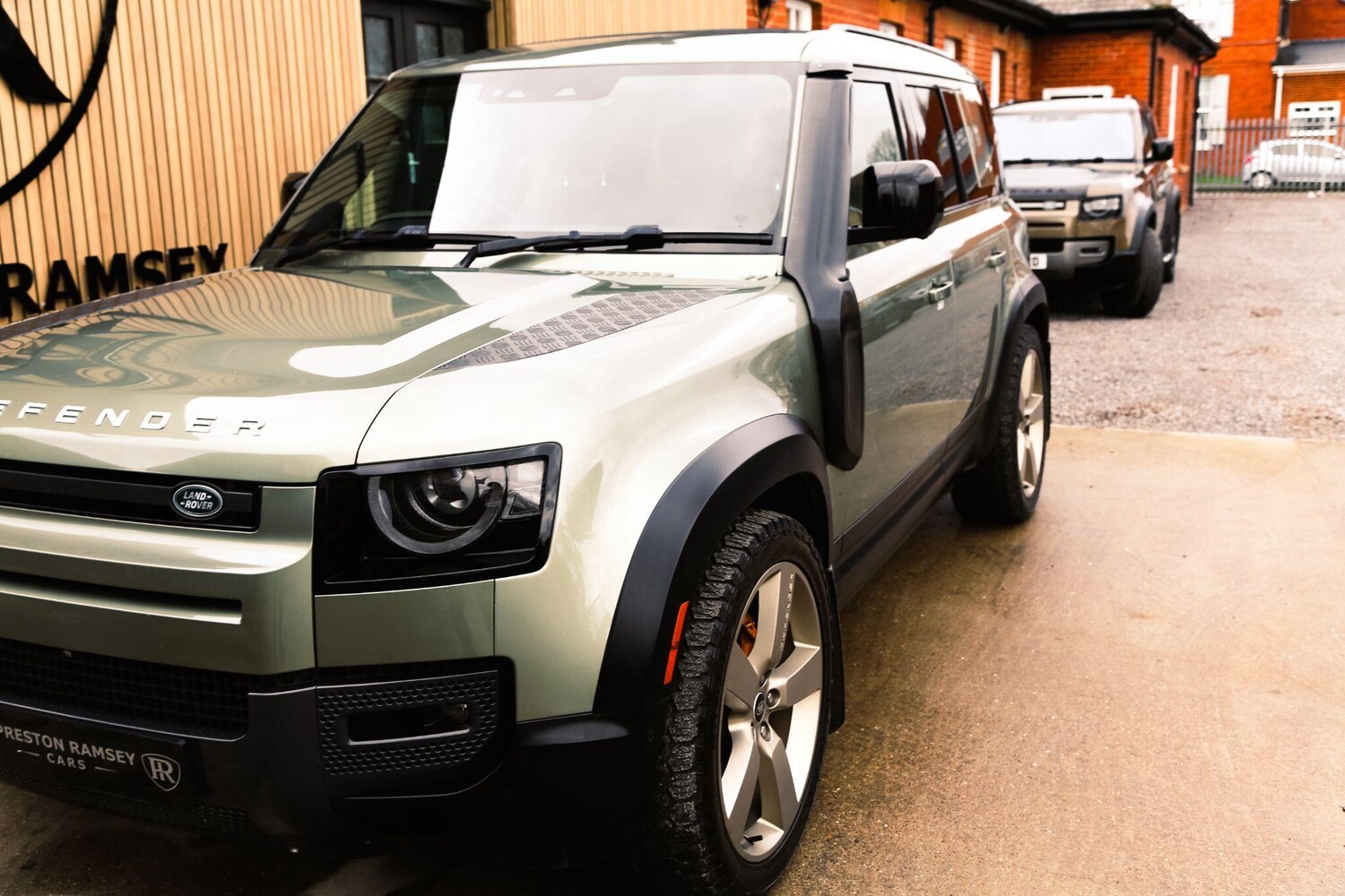 Used Land Rover Defender 2020 for sale - 78092726: Photo 12