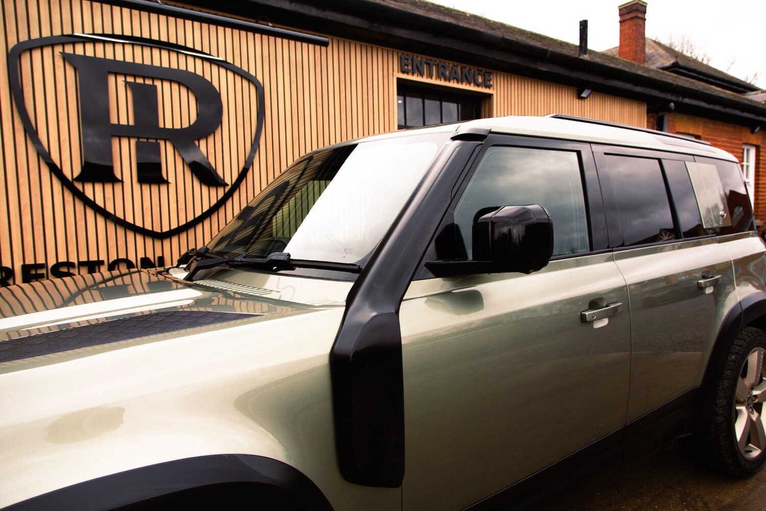 Used Land Rover Defender 2020 for sale - 78092726: Photo 14