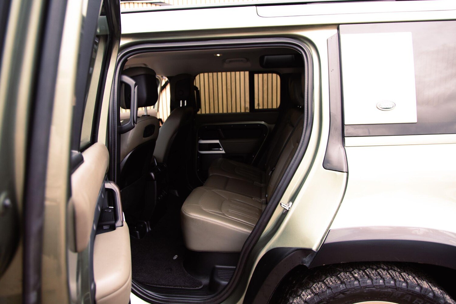 Used Land Rover Defender 2020 for sale - 78092726: Photo 28