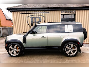 Used Land Rover Defender 2020 for sale - 78092726: Photo