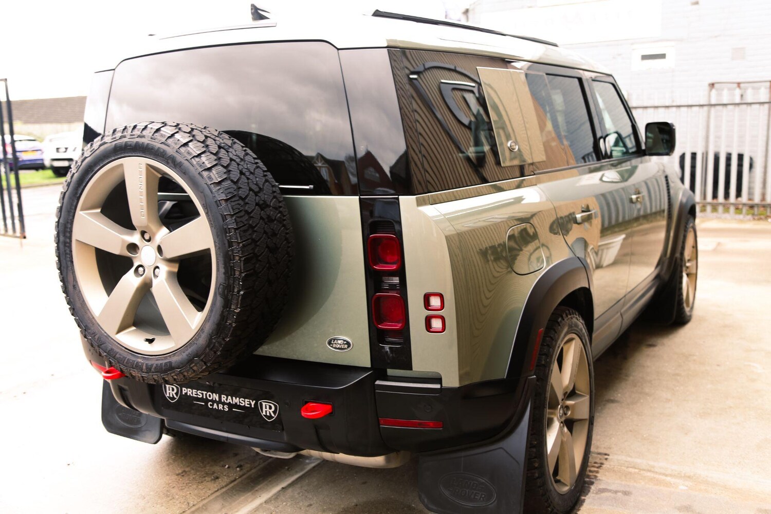 Used Land Rover Defender 2020 for sale - 78092726: Photo 6