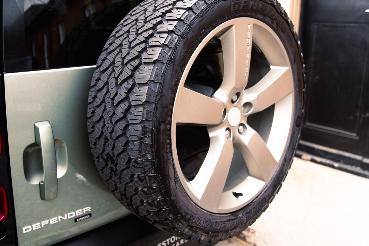 Used Land Rover Defender 2020 for sale - 78092726: Photo 8