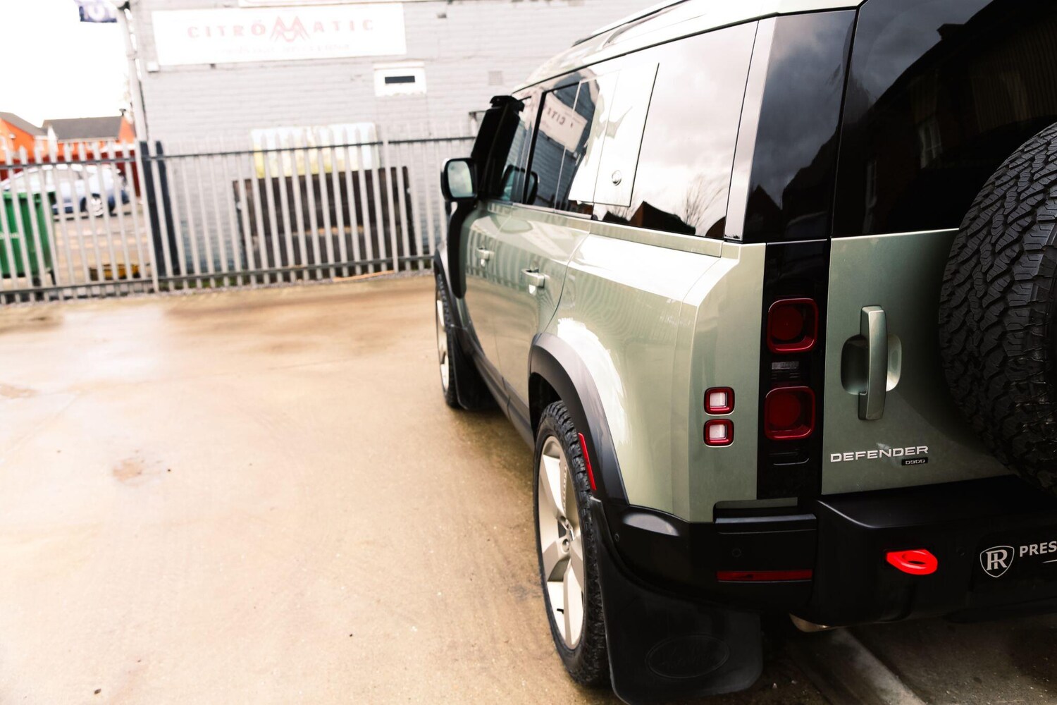 Used Land Rover Defender 2020 for sale - 78092726: Photo 9