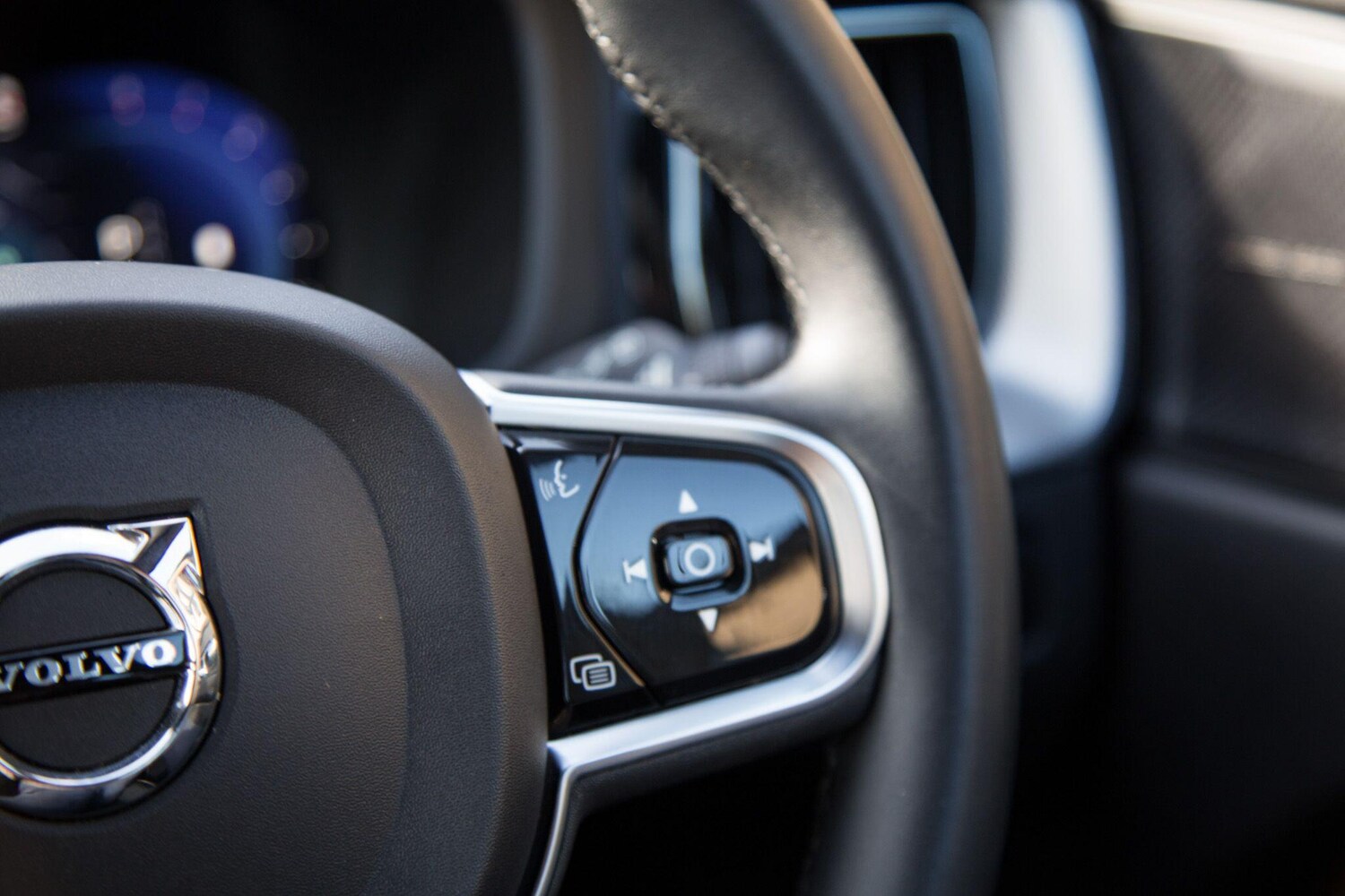 Used Volvo XC60 2022 for sale - 78092737: Photo 36