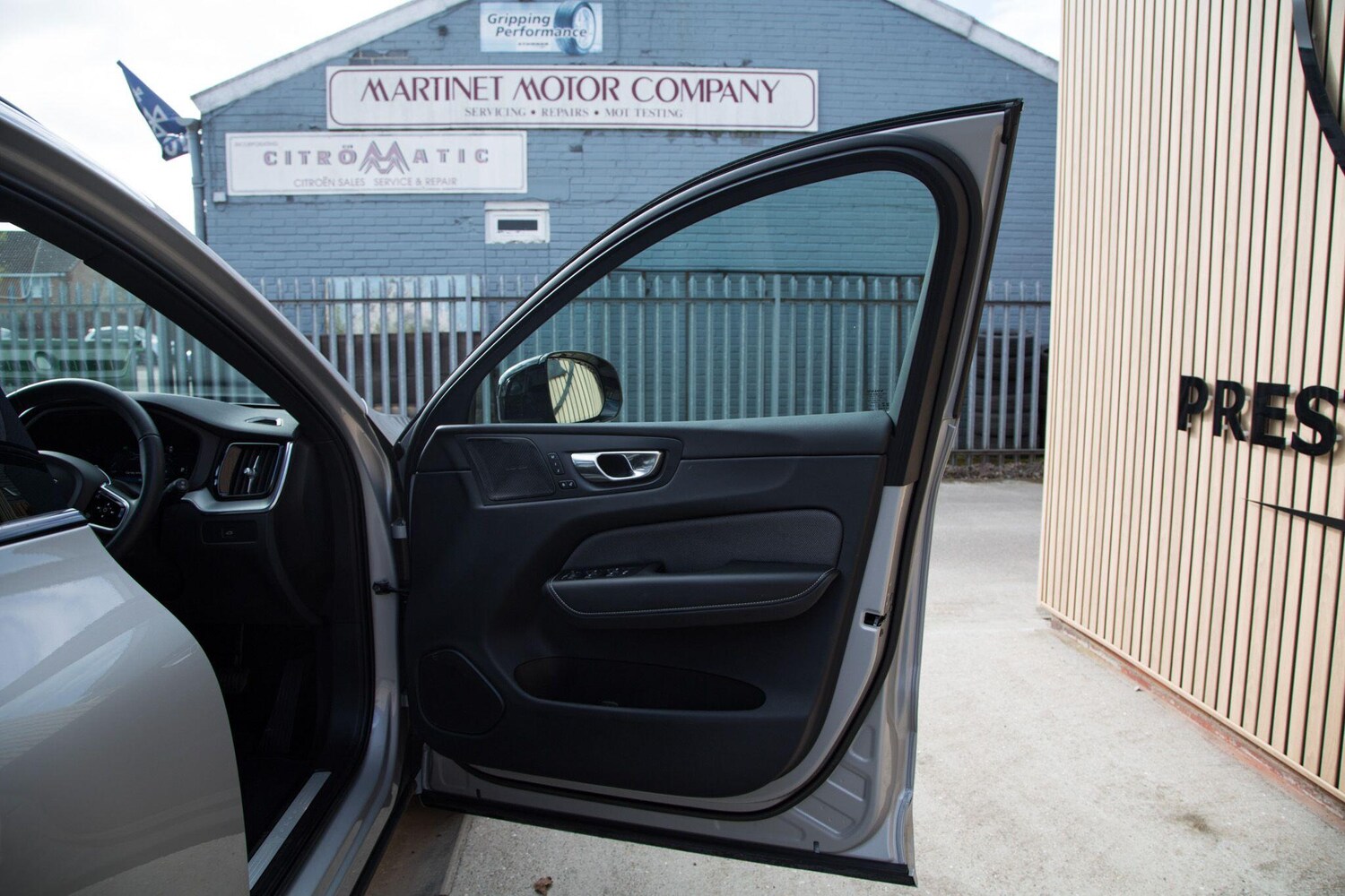 Used Volvo XC60 2022 for sale - 78092737: Photo 39