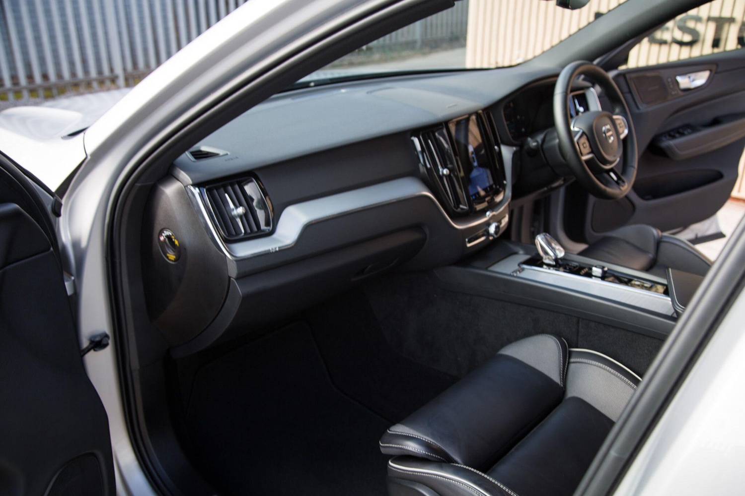 Used Volvo XC60 2022 for sale - 78092737: Photo 61