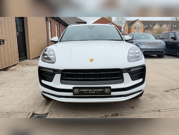 Used Porsche Macan 2024 for sale - 78204528: Photo