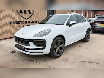 Used Porsche Macan 2024 for sale - 78204528: Photo