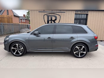 Used Audi Q7 2023 for sale - 79452952: Photo