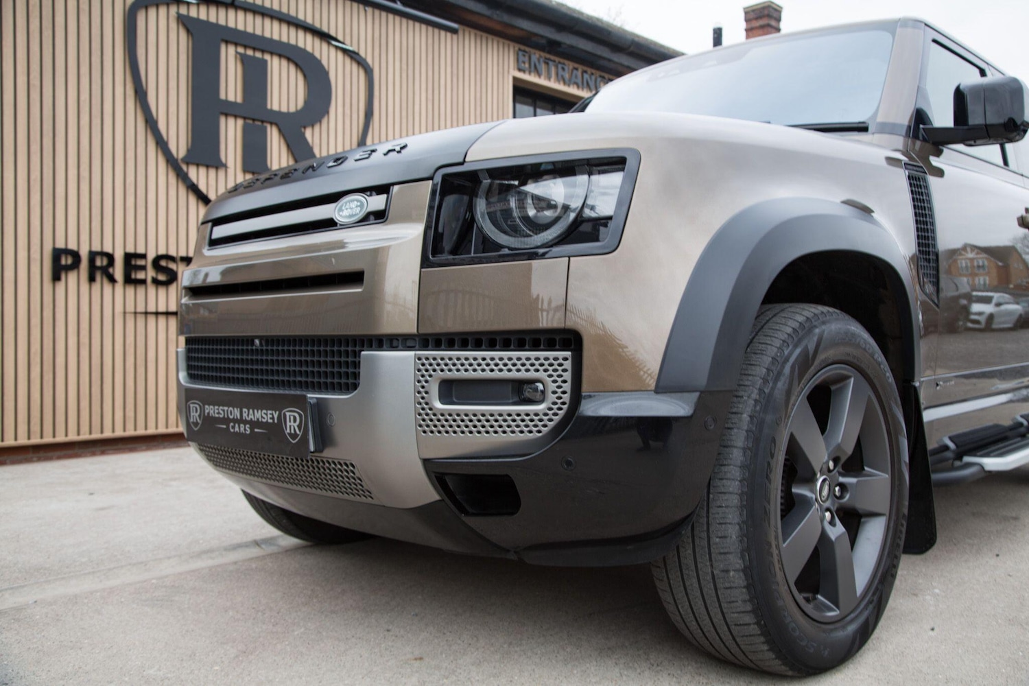 Used Land Rover Defender 2021 for sale - 78092734: Photo 11