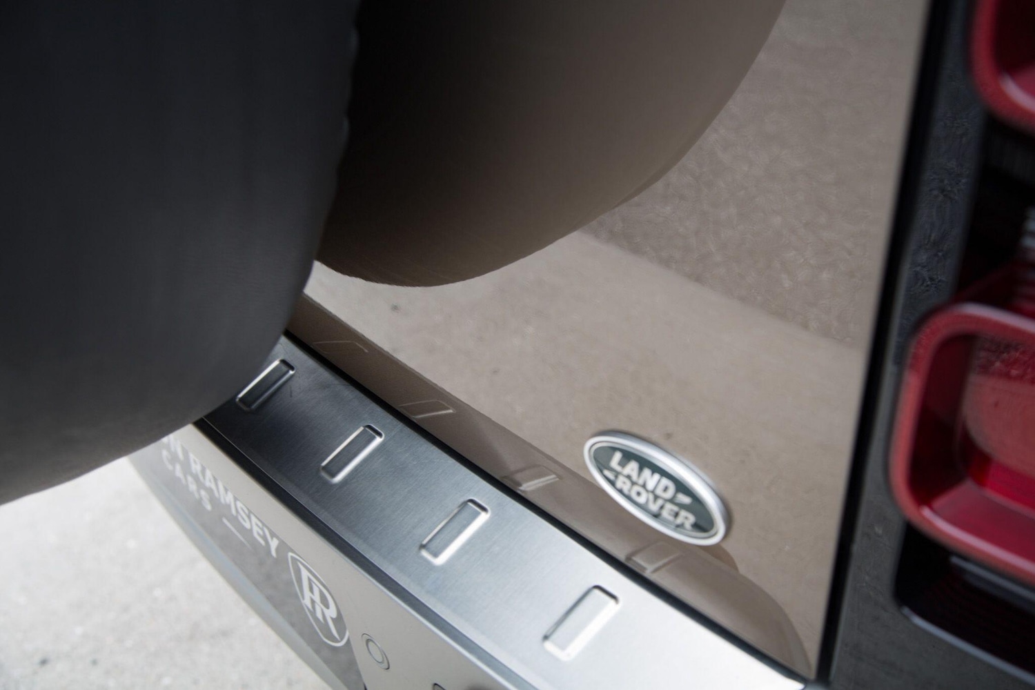 Used Land Rover Defender 2021 for sale - 78092734: Photo 19