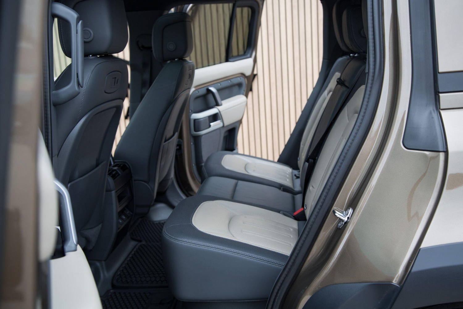 Used Land Rover Defender 2021 for sale - 78092734: Photo 33